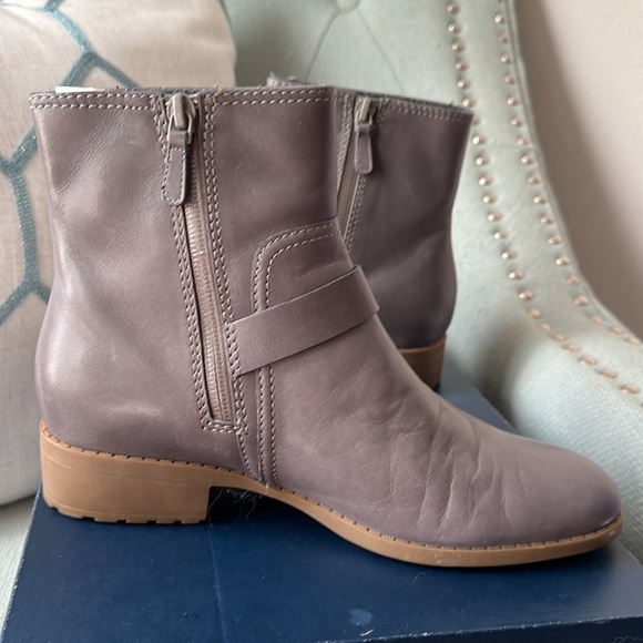 Cole Haan Weatherproof Stormcloud Grey Huntley Booties - Picture 4 of 14